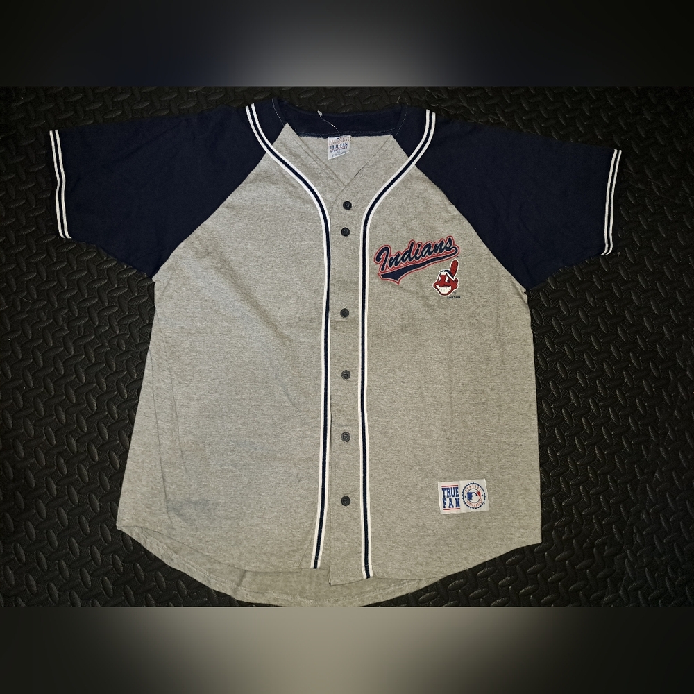 Vintage 99 Clevland Indians True Fan Mlb Button Up / Baseball Jersey